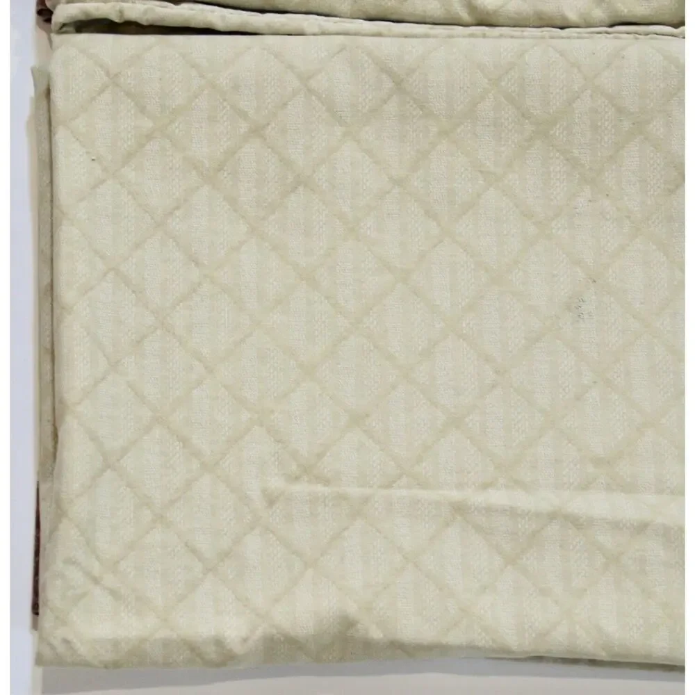 Pillowcase Pair Tan Purple Scrolls Standard Blend Westpoint Stevens Vintage